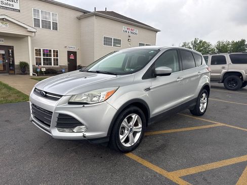 Used 2016 Ford Escape SE AWD/4WD image 2