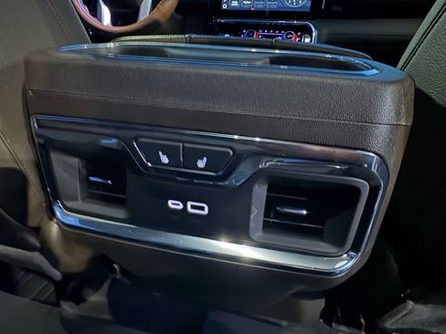 Used 2024 GMC Sierra 1500 Denali w/ Denali Reserve Package image 17