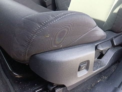 Used 2024 Toyota Tacoma SR AWD/4WD image 16