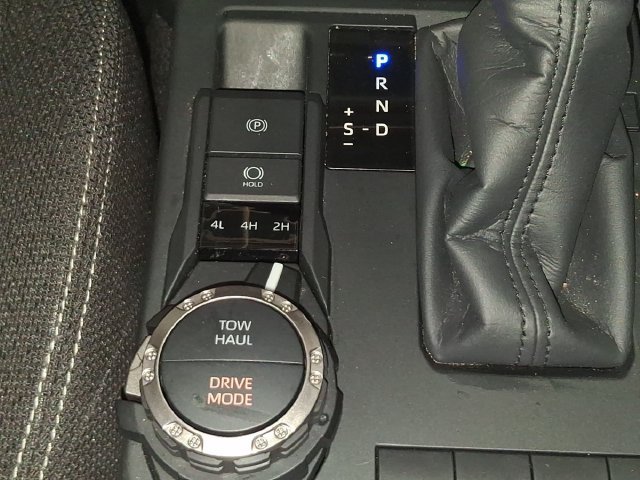 Used 2026 Toyota 4Runner SR5 AWD/4WD image 32