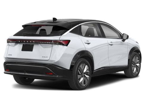 Used 2025 Nissan Ariya AWD image 2