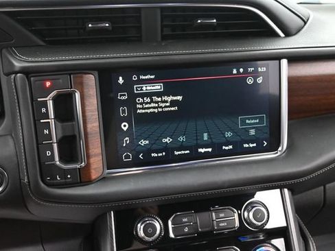 Used 2024 GMC Yukon Denali Ultimate AWD/4WD image 24
