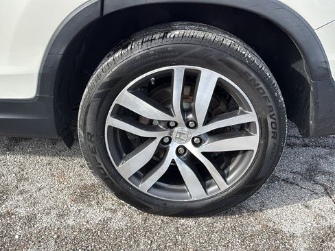 Used 2017 Honda Pilot Elite image 32