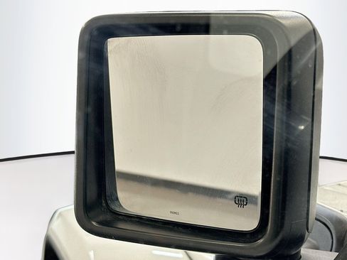 Used 2023 Jeep Wrangler Sahara w/ Cold Weather Group image 16