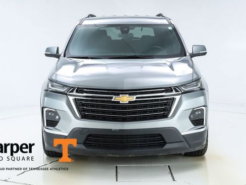 Used 2023 Chevrolet Traverse LT image 16