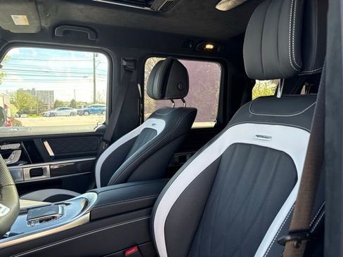 Used 2025 Mercedes-Benz G 63 AMG 4MATIC image 32