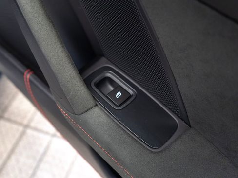 Certified 2024 Porsche 911 GT3 RWD image 37