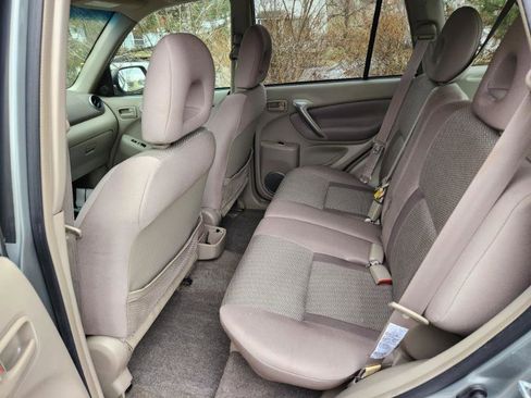 Used 2004 Toyota RAV4 2WD image 8