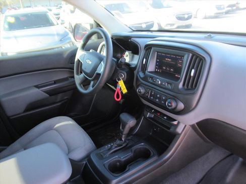 Used 2021 Chevrolet Colorado W/T w/ WT Convenience Package image 13