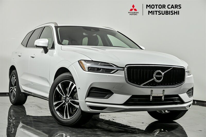Used 2019 Volvo XC60 T6 Momentum w/ Multimedia Package AWD/4WD image 1
