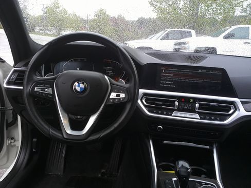 Used 2020 BMW 330i xDrive Sedan w/ Premium Package AWD/4WD image 17