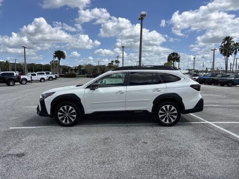 Used 2023 Subaru Outback Limited AWD/4WD image 5