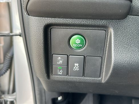 Used 2019 Honda HR-V EX image 16