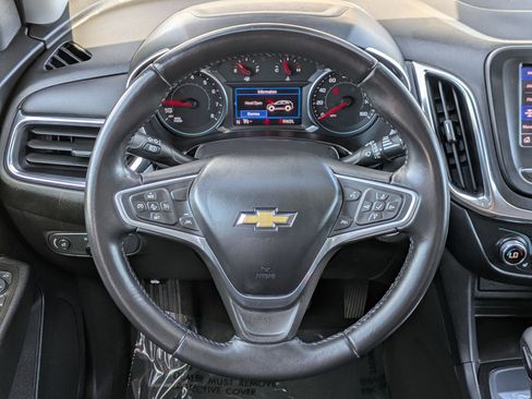 Used 2022 Chevrolet Equinox LT image 13