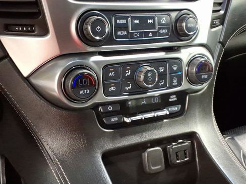 Used 2018 Chevrolet Tahoe LS AWD/4WD image 14