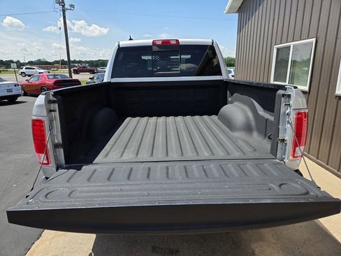Used 2017 RAM 1500 Laramie w/ Convenience Group AWD/4WD image 15