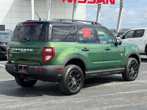 Used 2025 Ford Bronco Sport Badlands image 6