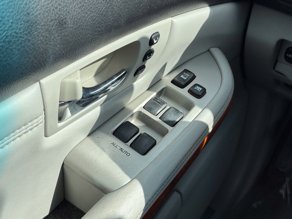 Used 2005 Lexus RX 330 AWD image 32