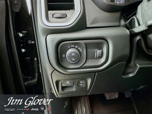 New 2026 RAM 1500 4x4 Crew Cab image 23