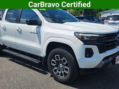 Used 2024 Chevrolet Colorado Z71 w/ Z71 Convenience Package 2