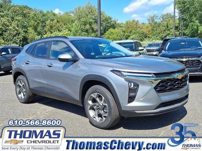 New 2025 Chevrolet Trax LT w/ Driver Confidence Package