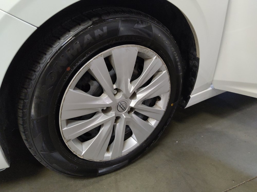 Used 2024 Nissan Sentra S FWD image 31