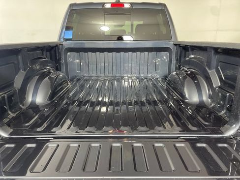 New 2026 RAM 1500 Express AWD/4WD image 10