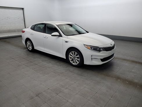 Used 2017 Kia Optima EX FWD image 11