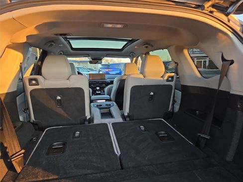 Certified 2025 Acura MDX SH-AWD w/Tech image 30