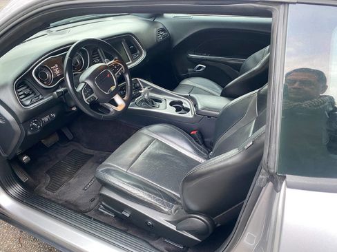 Used 2016 Dodge Challenger SXT Plus image 12