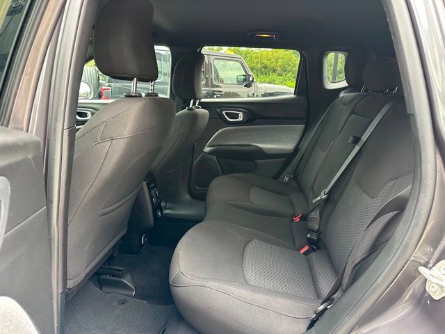 Used 2024 Jeep Compass Sport AWD/4WD image 12