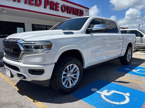 Used 2019 RAM 1500 Limited AWD/4WD image 3