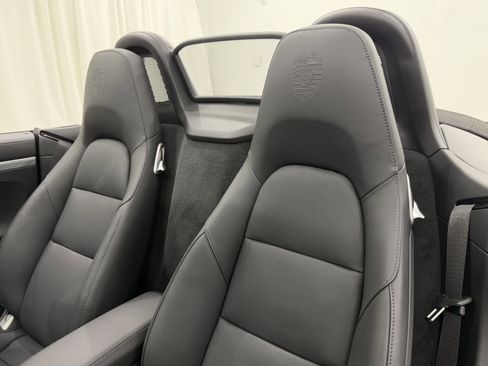 Certified 2025 Porsche 718 Boxster GTS image 33