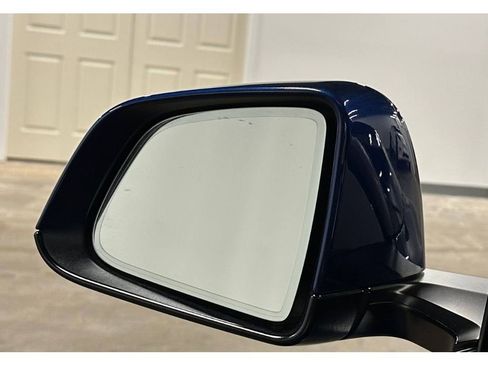 Used 2025 Tesla Model Y Performance image 34