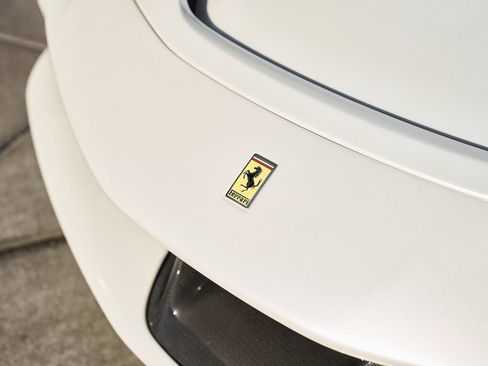 Used 2022 Ferrari SF90 Stradale image 6