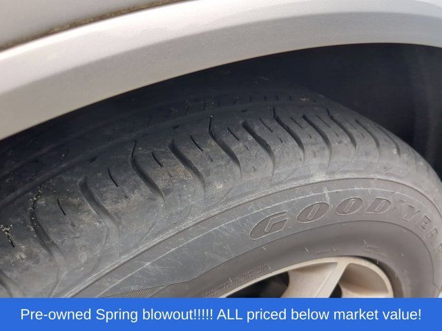 Used 2014 Buick Enclave Leather FWD image 9