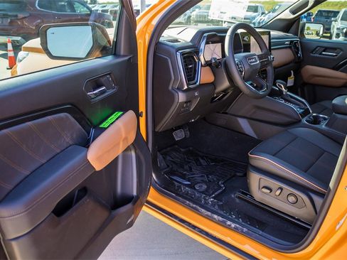 New 2026 GMC Canyon AT4 image 21