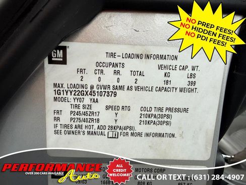 Used 2004 Chevrolet Corvette Coupe w/ Preferred Equipment Group RWD image 26