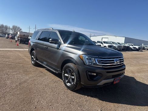 Used 2021 Ford Expedition XLT image 8