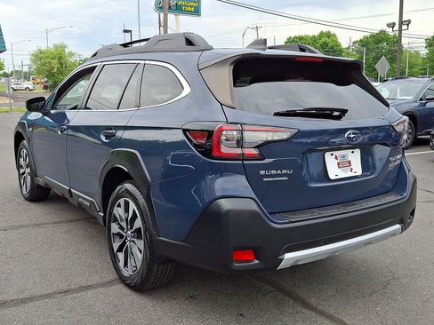 Certified 2023 Subaru Outback Limited XT AWD/4WD image 4