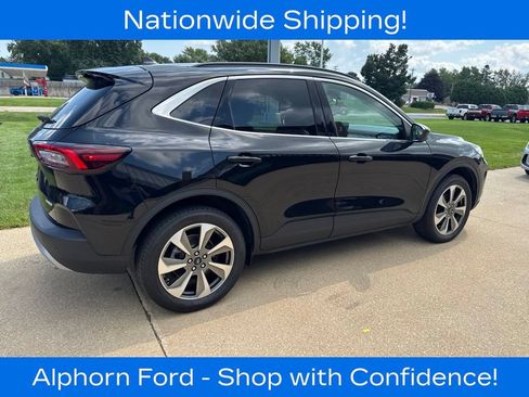 Used 2025 Ford Escape Platinum AWD/4WD image 4