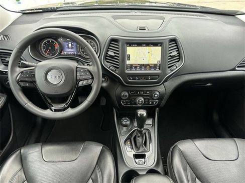 Used 2023 Jeep Cherokee Altitude Lux image 9