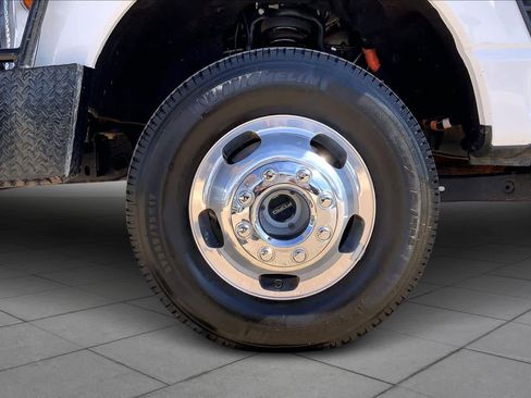 Certified 2025 Ford F350 XL image 11