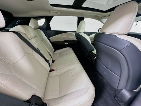 Used 2024 Lexus RX 350 w/ Convenience Package AWD/4WD image 30