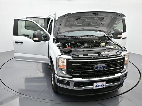 New 2026 Ford F250 XL w/ XL Chrome Package AWD/4WD image 47