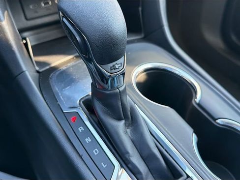 Used 2023 Chevrolet Equinox LT image 26