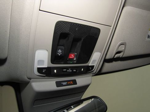 Certified 2023 Honda Accord EX image 8