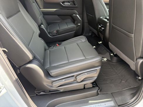 New 2026 GMC Yukon XL Denali w/ Sun & Power Step Package AWD/4WD image 16