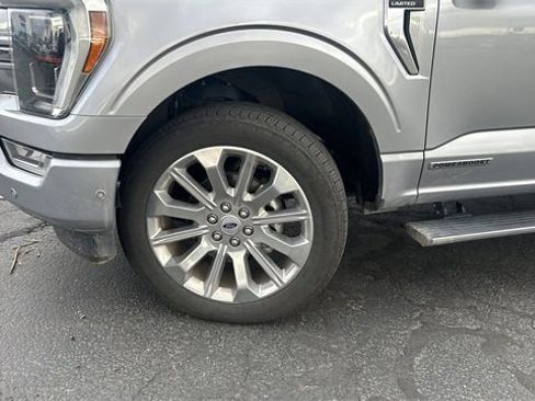 Used 2022 Ford F150 Limited image 11
