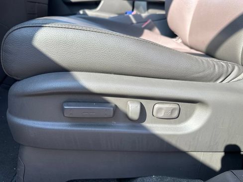 Used 2017 Honda Odyssey EX-L image 18
